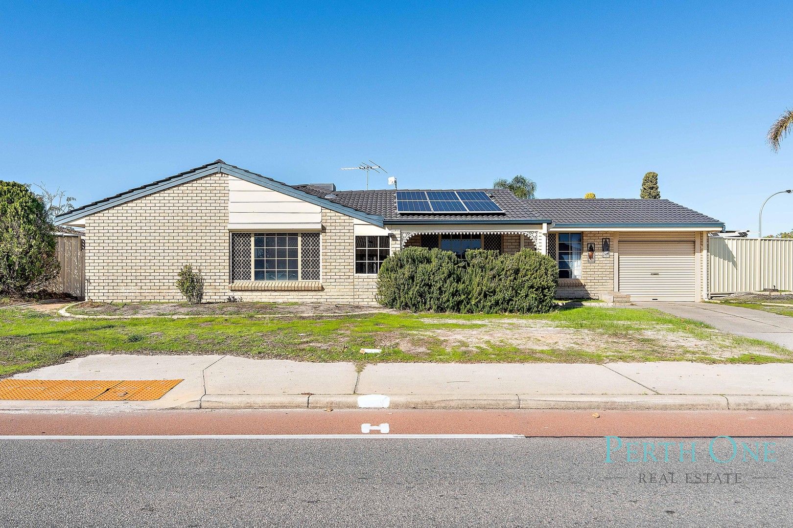 122 Forest Lakes Dr, Thornlie WA 6108, Image 0
