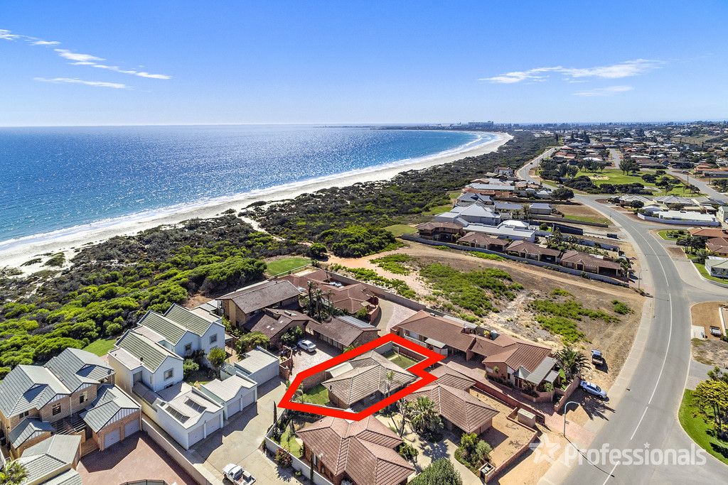 2 bedrooms Apartment / Unit / Flat in 2/60 Glendinning Road TARCOOLA BEACH WA, 6530