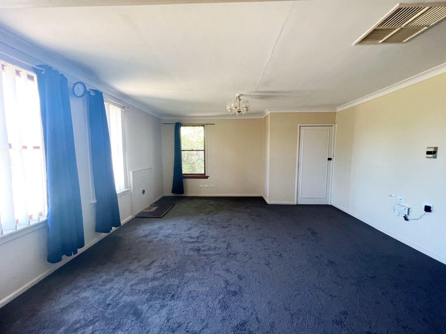 10 Wootten Street, West Wyalong NSW 2671, Image 2