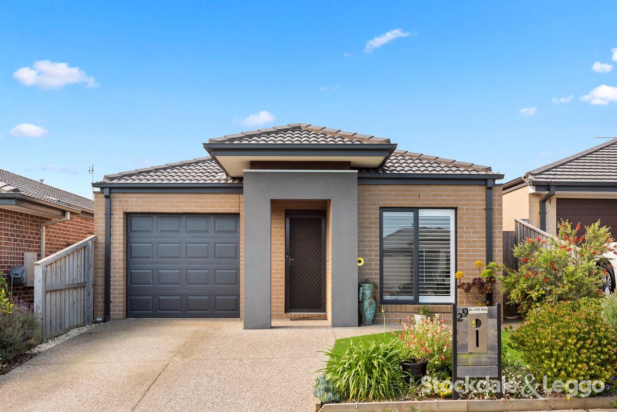 3 bedrooms House in 29 Newfields Drive DRYSDALE VIC, 3222