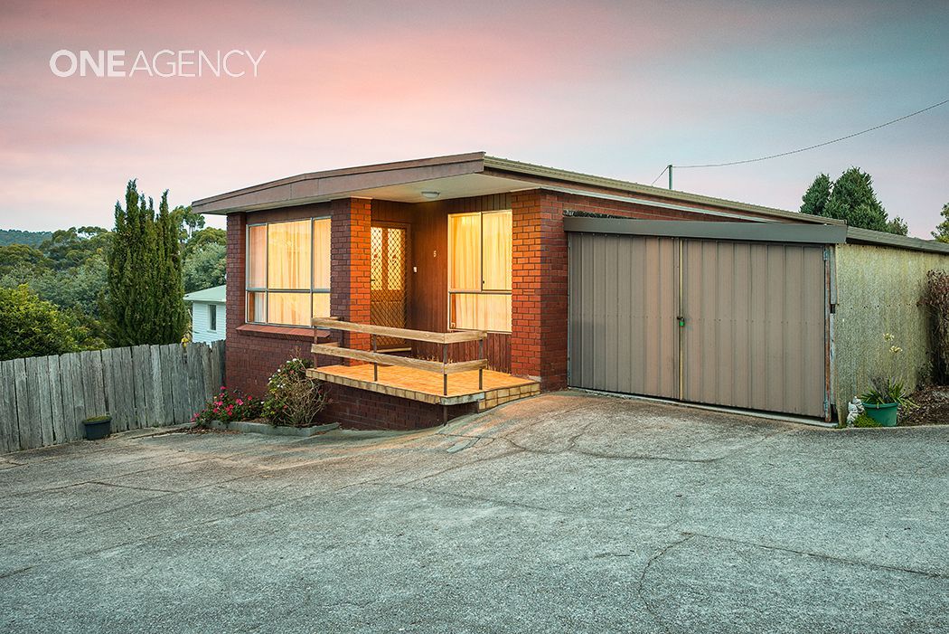 2/35 Old Surrey Road, Havenview TAS 7320, Image 0