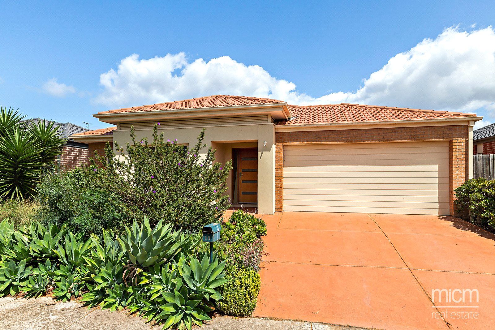 16 Dianella Street, Point Cook VIC 3030