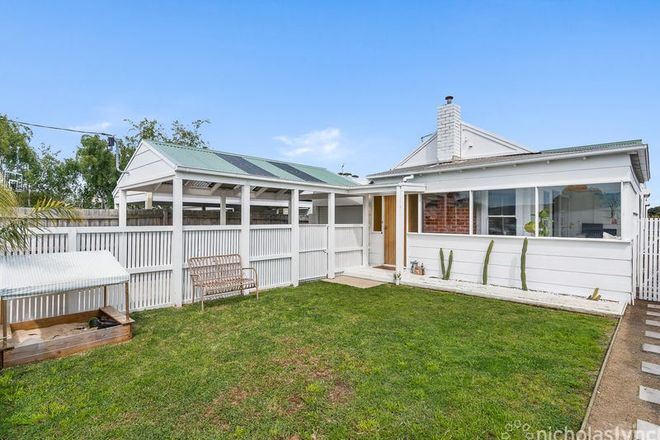 Picture of 22 Second Avenue, ROSEBUD VIC 3939