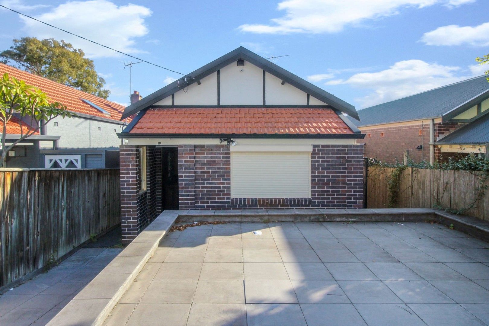 2 bedrooms House in 16 Frazer Street LILYFIELD NSW, 2040