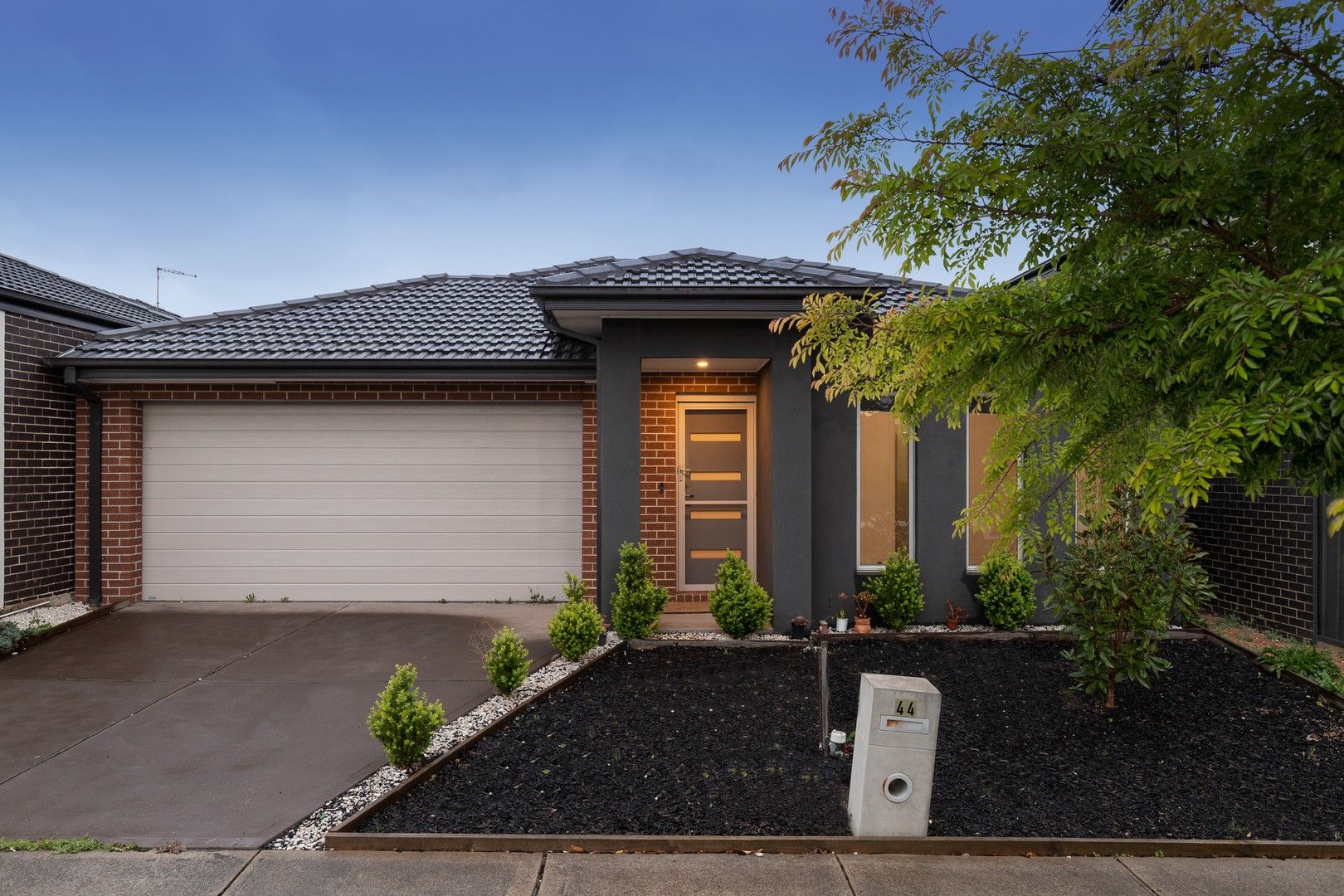 44 Everglade Crescent, Roxburgh Park VIC 3064, Image 0