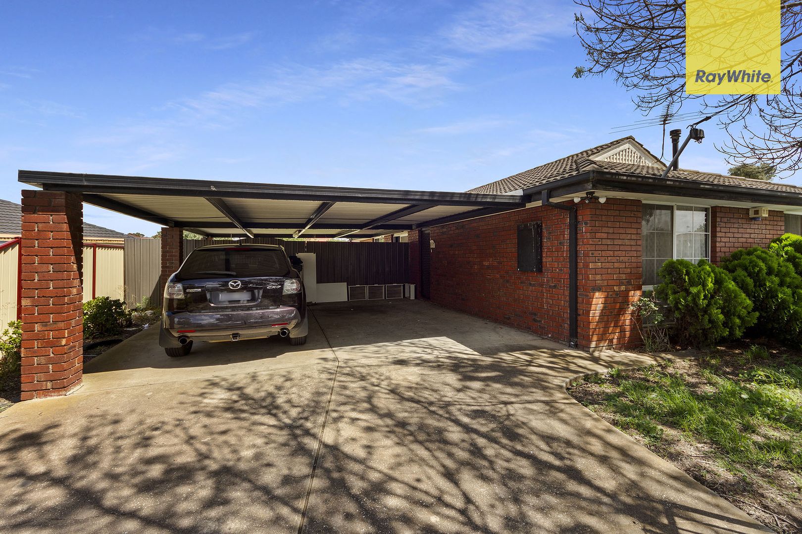 52 Grantham Parade, St Albans Property History & Address Research