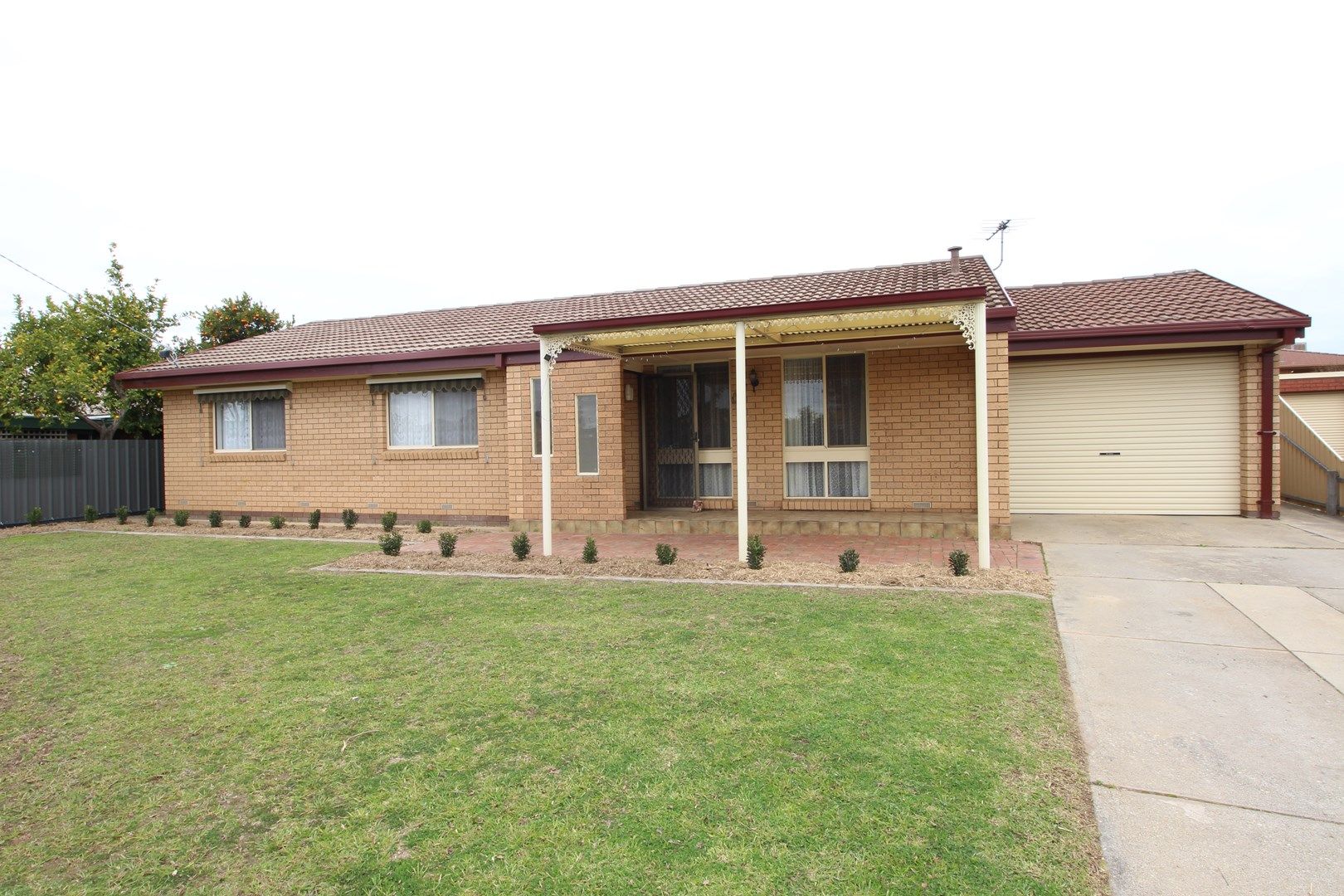 40 Highland Crescent, West Wodonga VIC 3690, Image 0