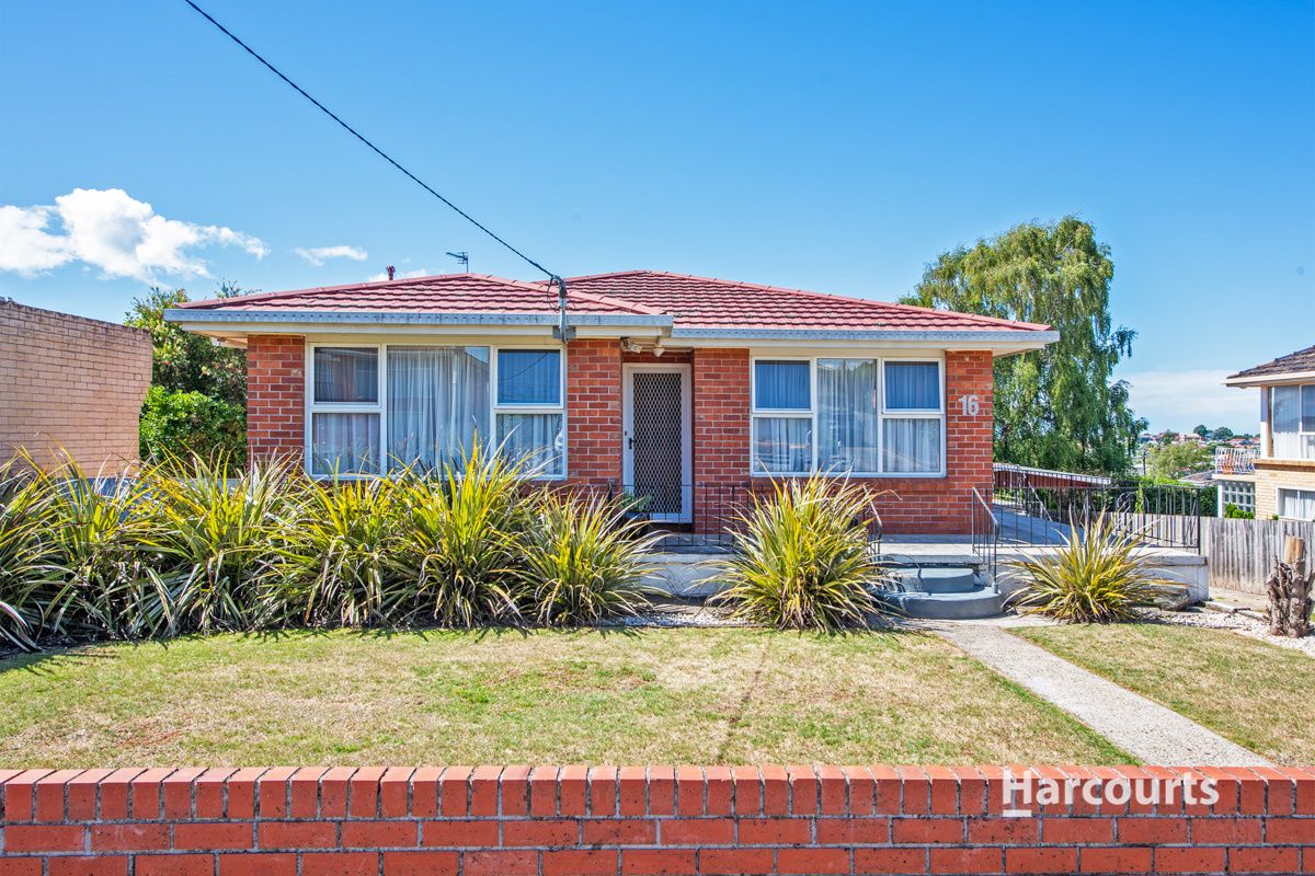 16 Croft Avenue, Devonport TAS 7310, Image 0