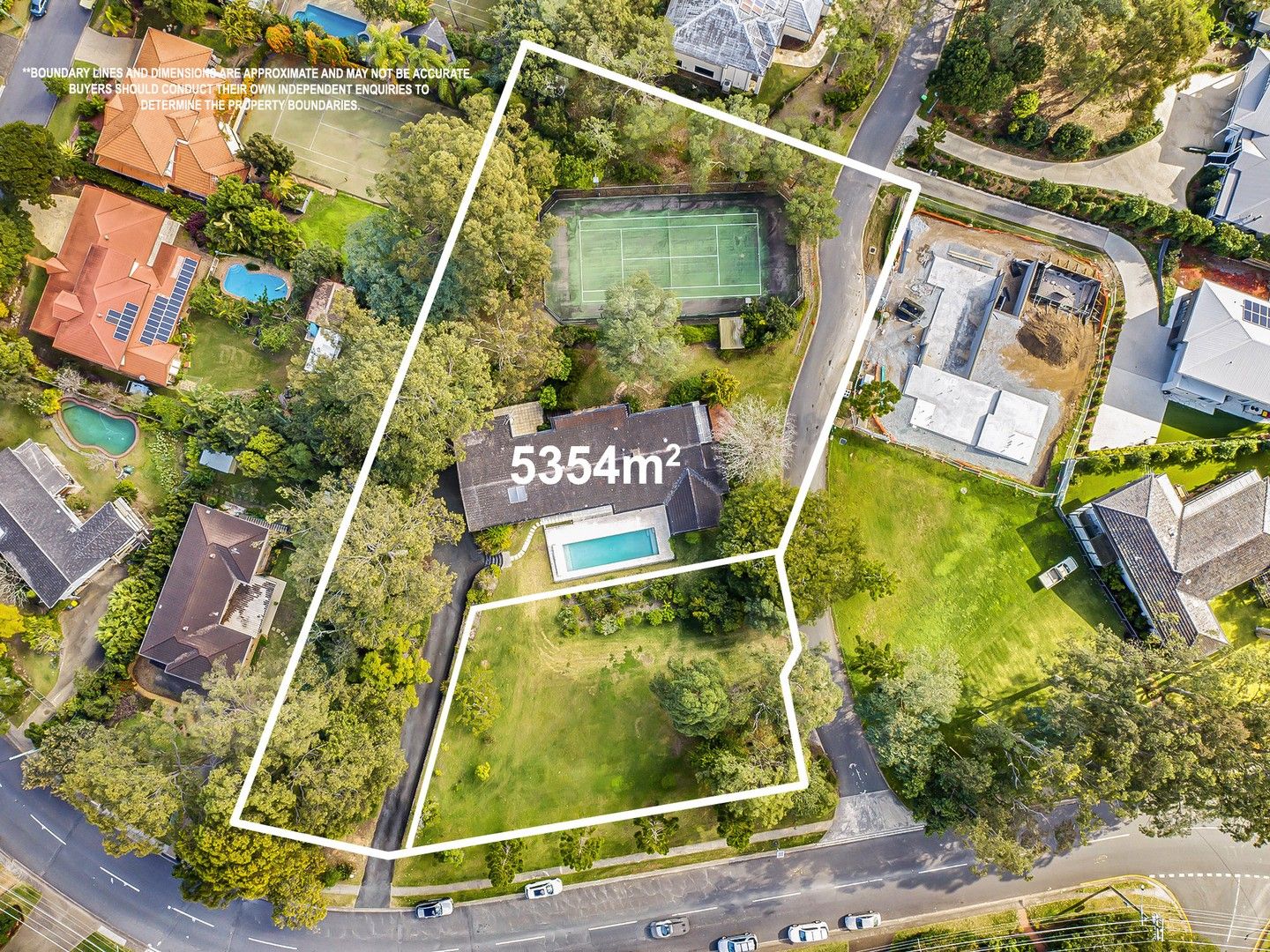 5 bedrooms House in 202 Chapel Hill Road CHAPEL HILL QLD, 4069