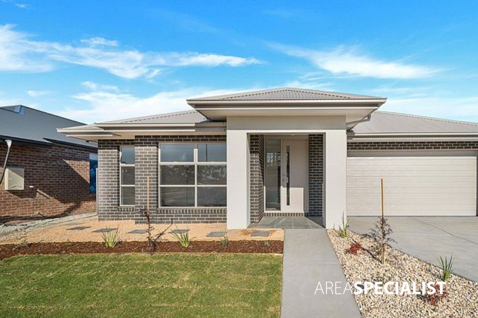 4 bedrooms House in 66 Lena Crescent TRUGANINA VIC, 3029