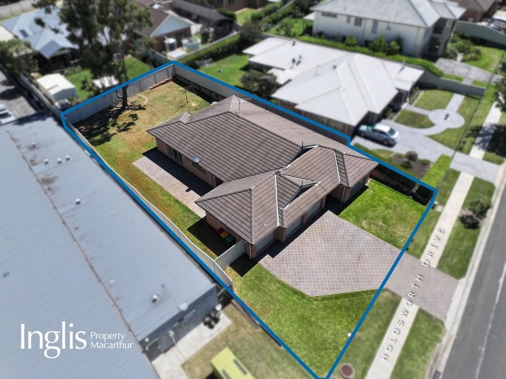 130 Holdsworth Drive, Mount Annan NSW 2567, Image 2