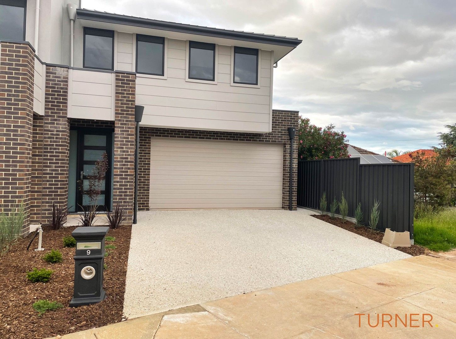 4 bedrooms House in 9 Leighton Avenue KLEMZIG SA, 5087
