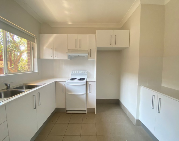 2/17 Oxford Street, Merrylands NSW 2160