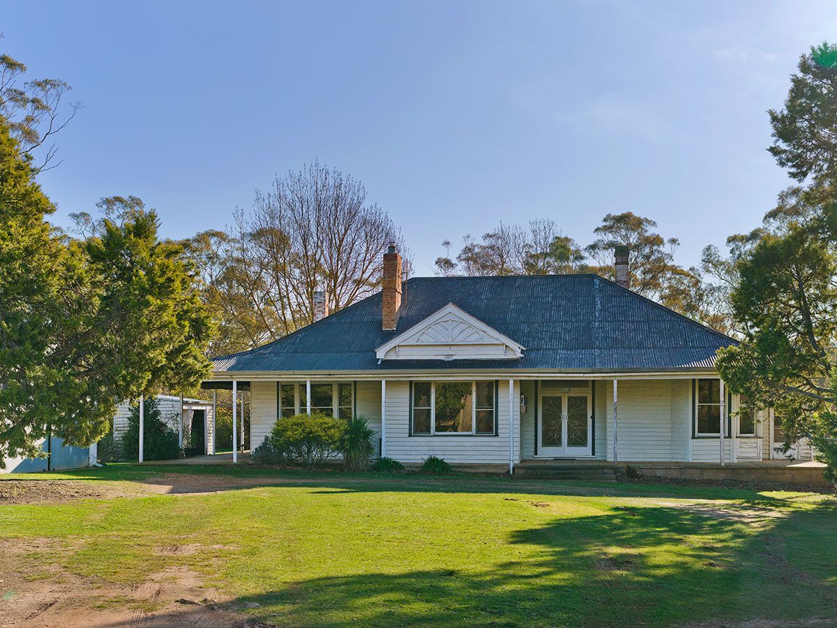 205 Blakeley Road, BARKERS CREEK VIC 3451, Image 0