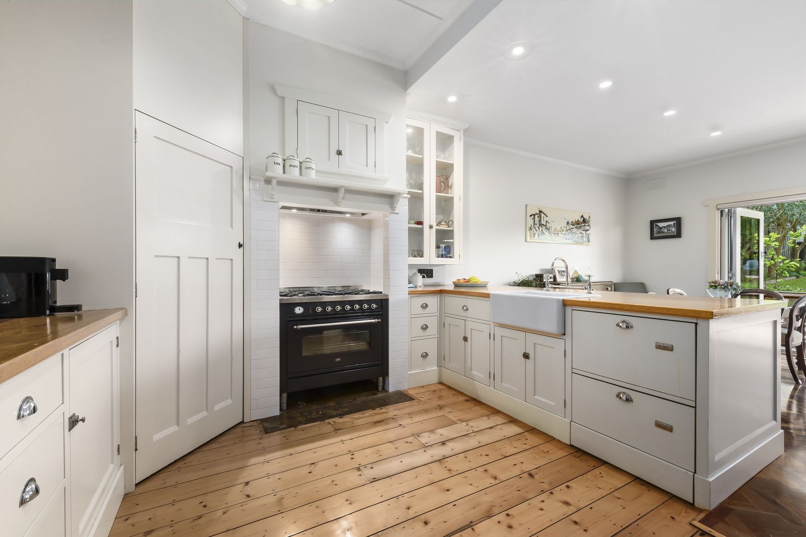 32 Girton Crescent, Manifold Heights VIC 3218 Domain