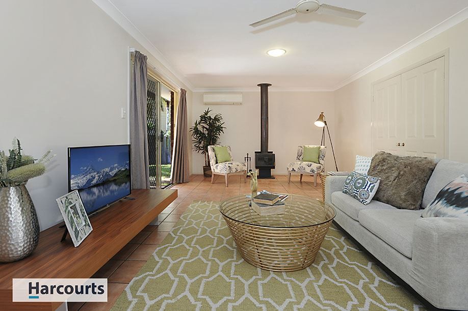 27 Falconglen Place, Ferny Grove QLD 4055, Image 0