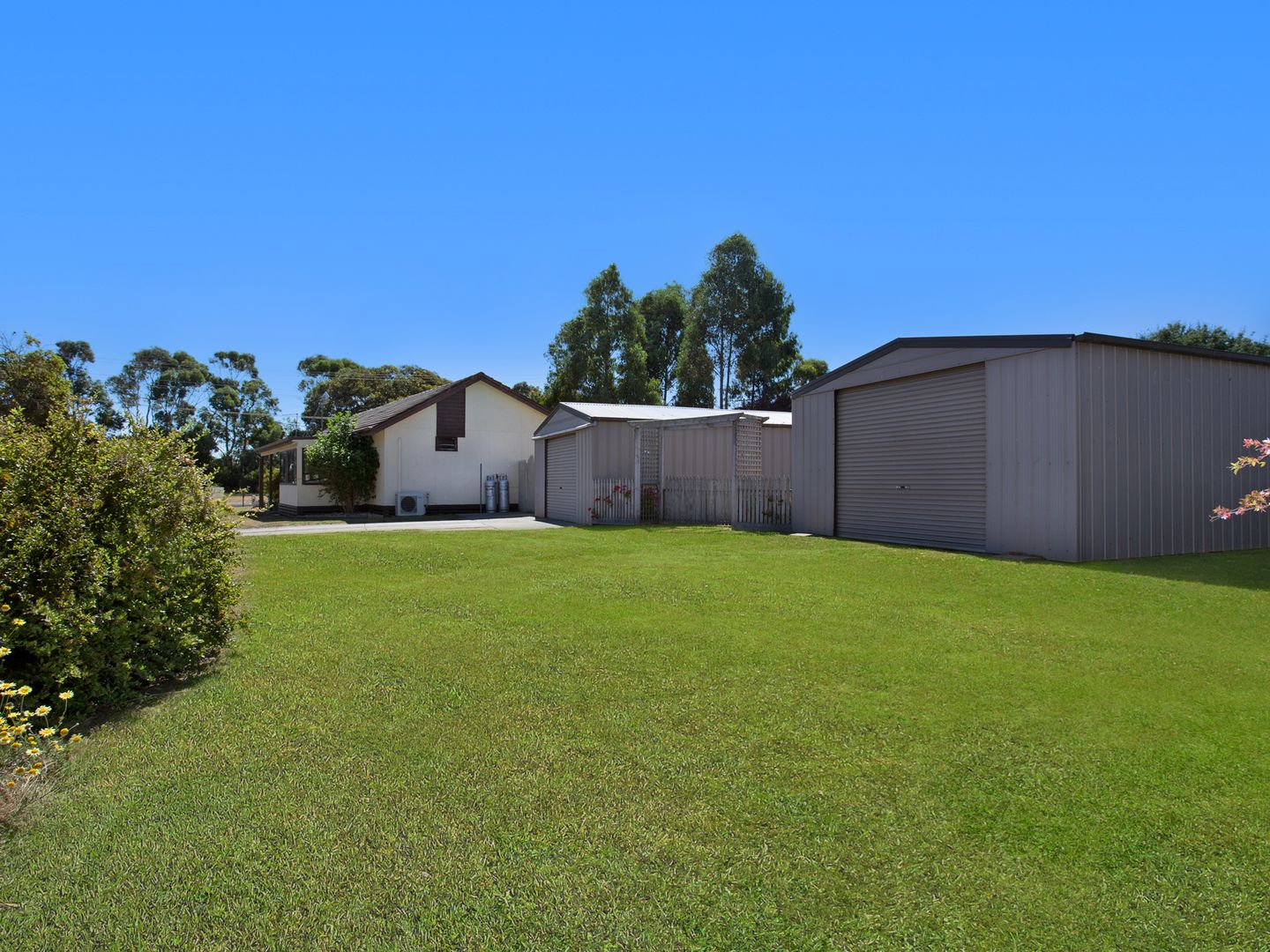 2 Wardoo Street, Simpson VIC 3266, Image 1