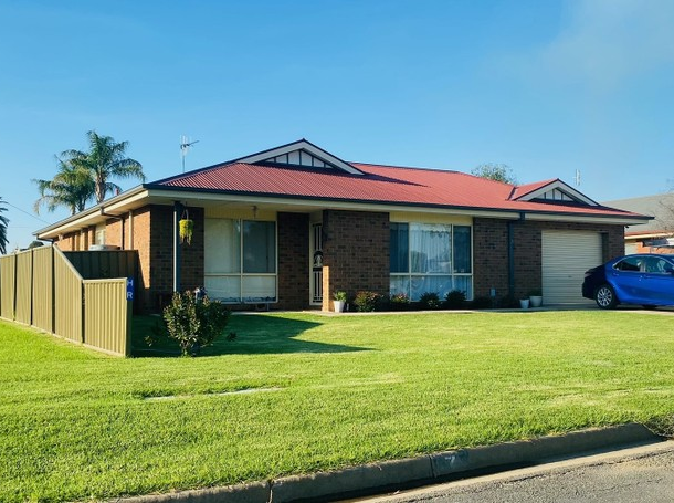 7 Hill Street, Tocumwal NSW 2714
