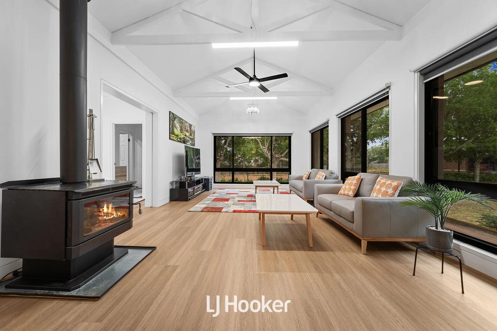 Additional image 8 of 51 - 52 Carolyn Close, Narre Warren North VIC 3804