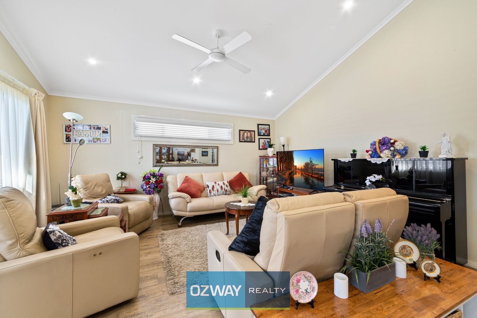 394/25 Mulloway Road, Chain Valley Bay NSW 2259, Image 2