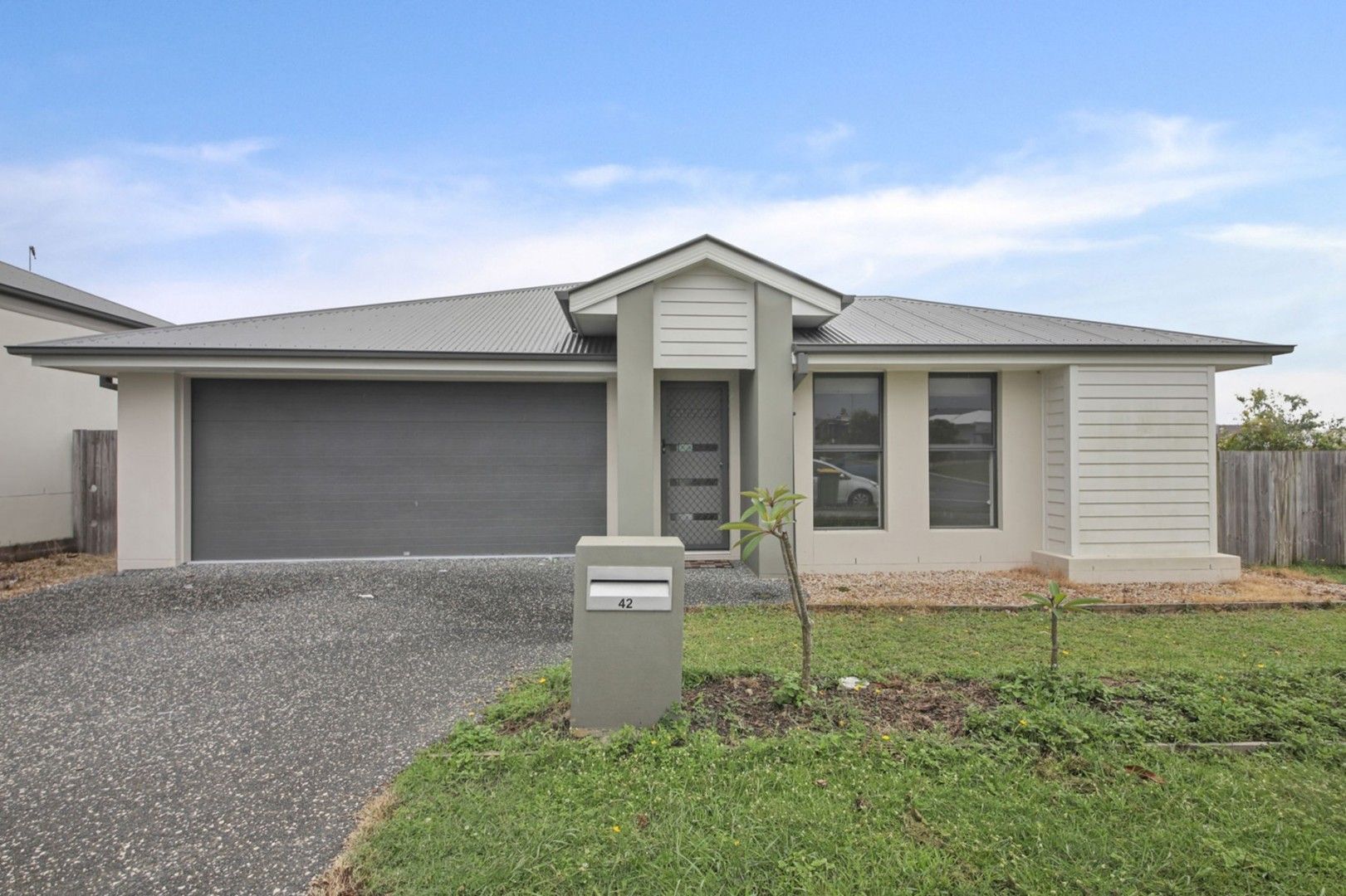 4 bedrooms House in 42 Mount Mee PARK RIDGE QLD, 4125