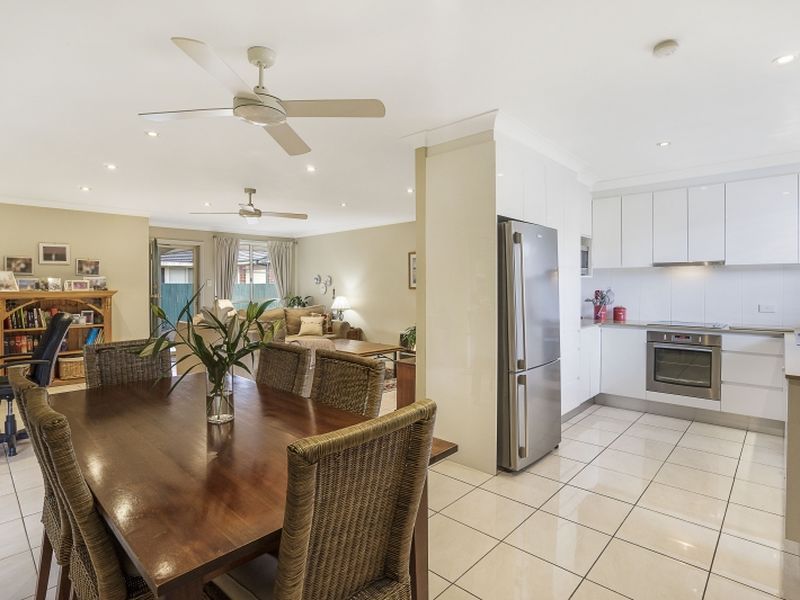 2/3 O'donnell Crescent, Lisarow NSW 2250, Image 1