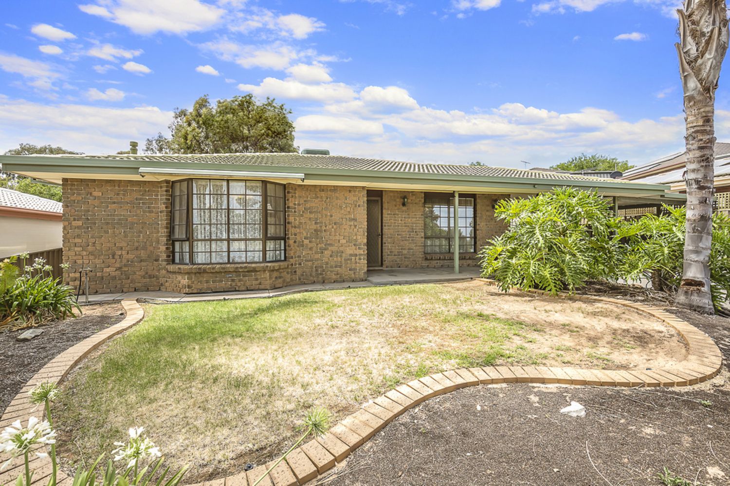 31 McKenzie Crescent, Gulfview Heights SA 5096, Image 1