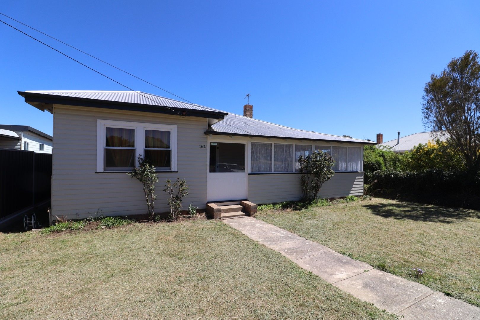 162 Macquarie Street, Glen Innes NSW 2370, Image 0