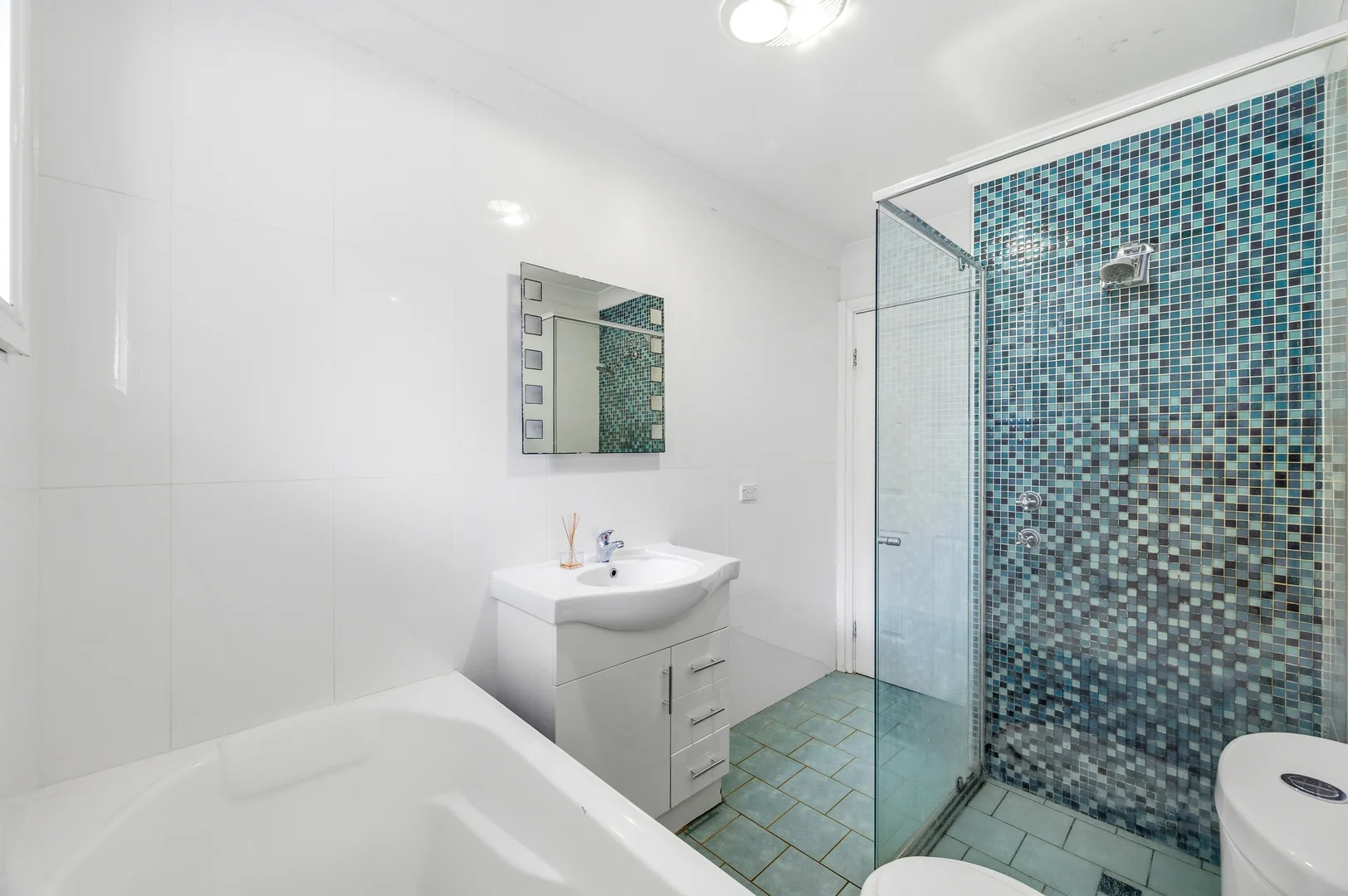 Additional image 8 of 8 & 8a North Steyne Road, Woodbine NSW 2560