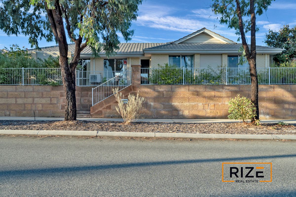 3 bedrooms House in 153 Grandis Boulevard BANKSIA GROVE WA, 6031