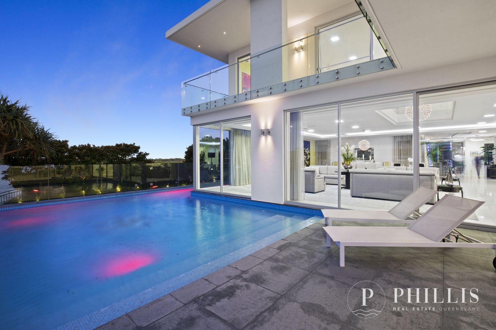 1037 Edgecliff Place, Sanctuary Cove QLD 4212, Image 2