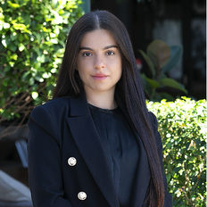 Mariam Hormez, Property manager