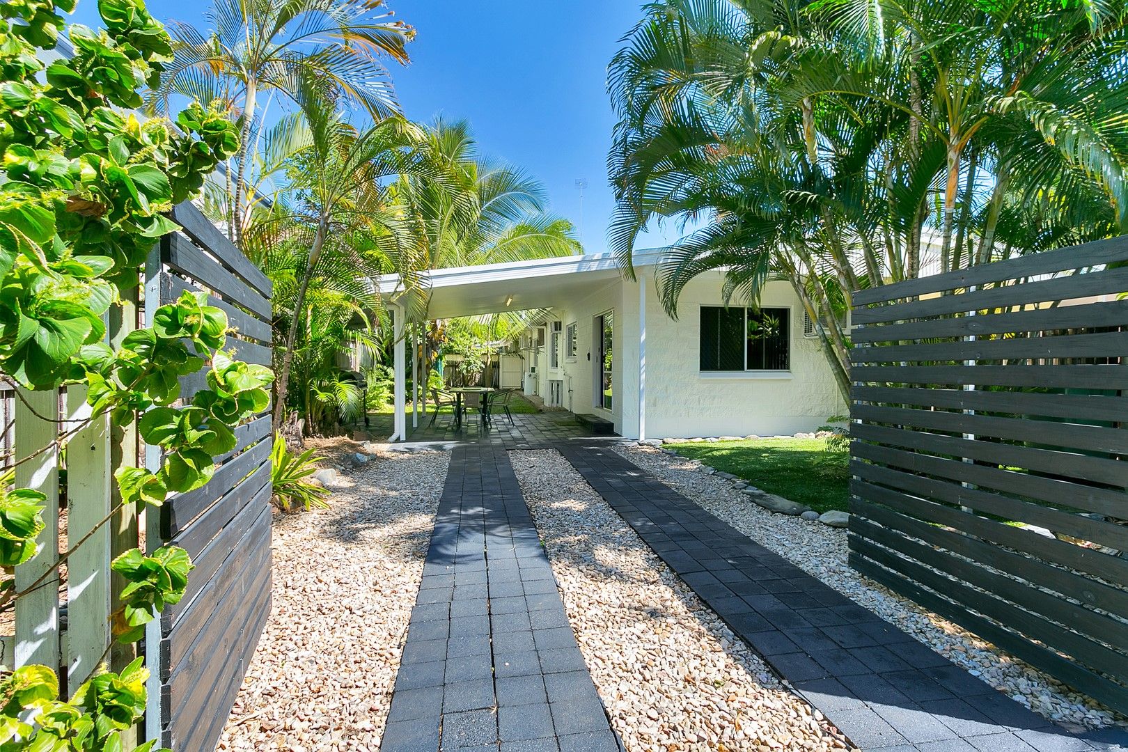 3 bedrooms House in 15 Boden Street YORKEYS KNOB QLD, 4878