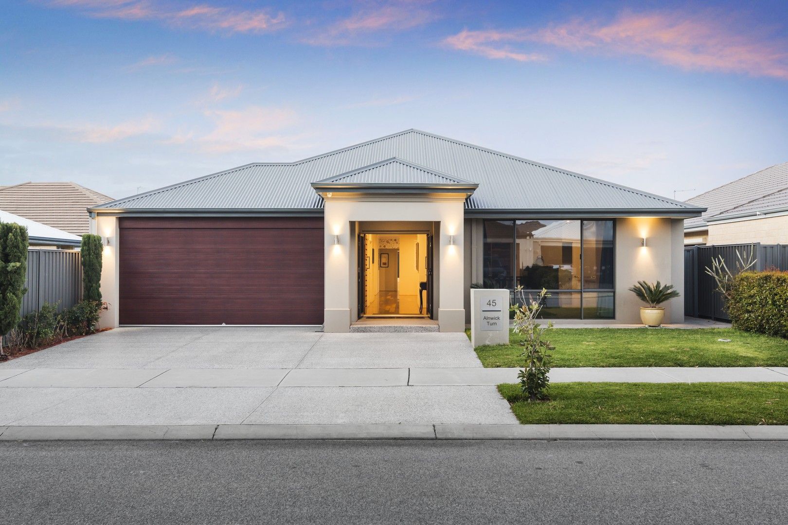 4 bedrooms House in 45 Alnwick Turn LANDSDALE WA, 6065