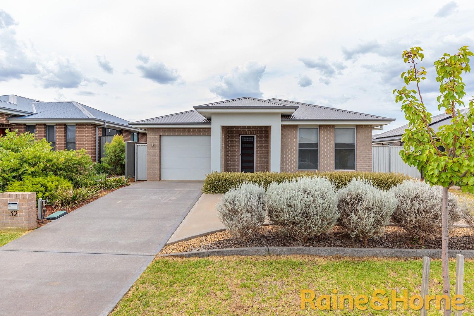 32 Bradford Circuit, Dubbo NSW 2830, Image 0