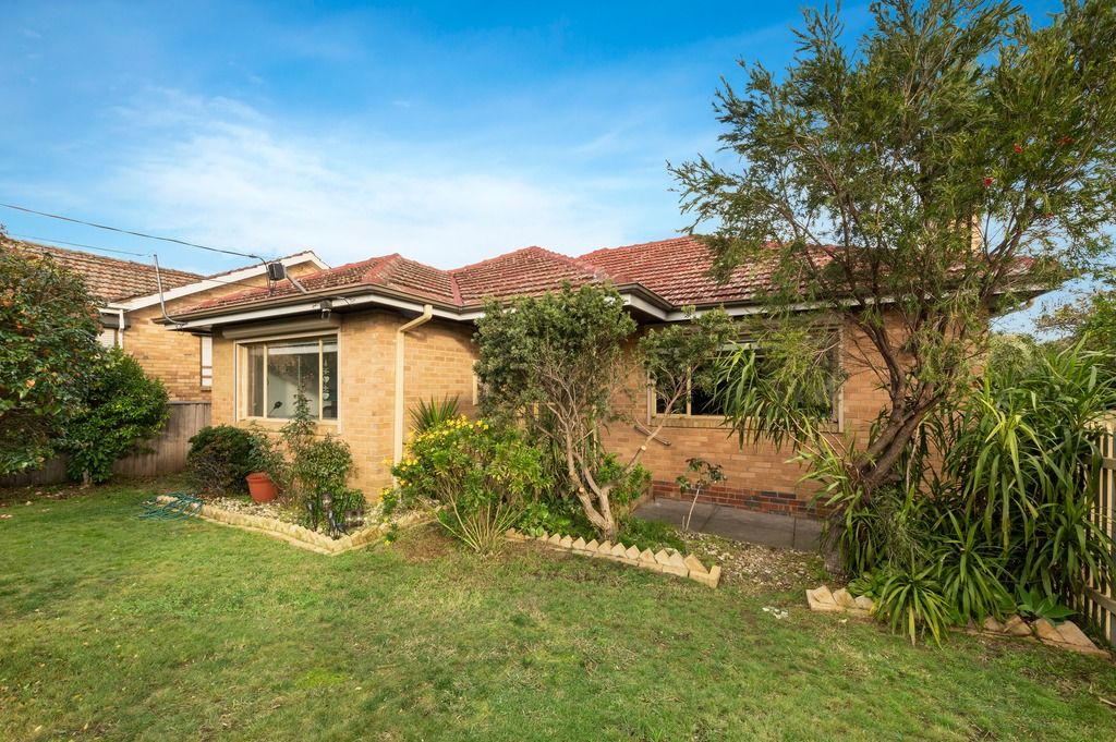3 bedrooms House in 80 Thompsons Road BULLEEN VIC, 3105