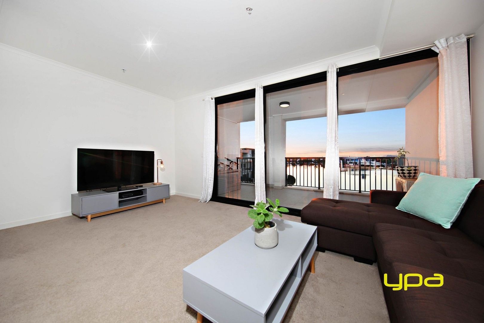 11/76 The Esplanade, Caroline Springs VIC 3023, Image 1