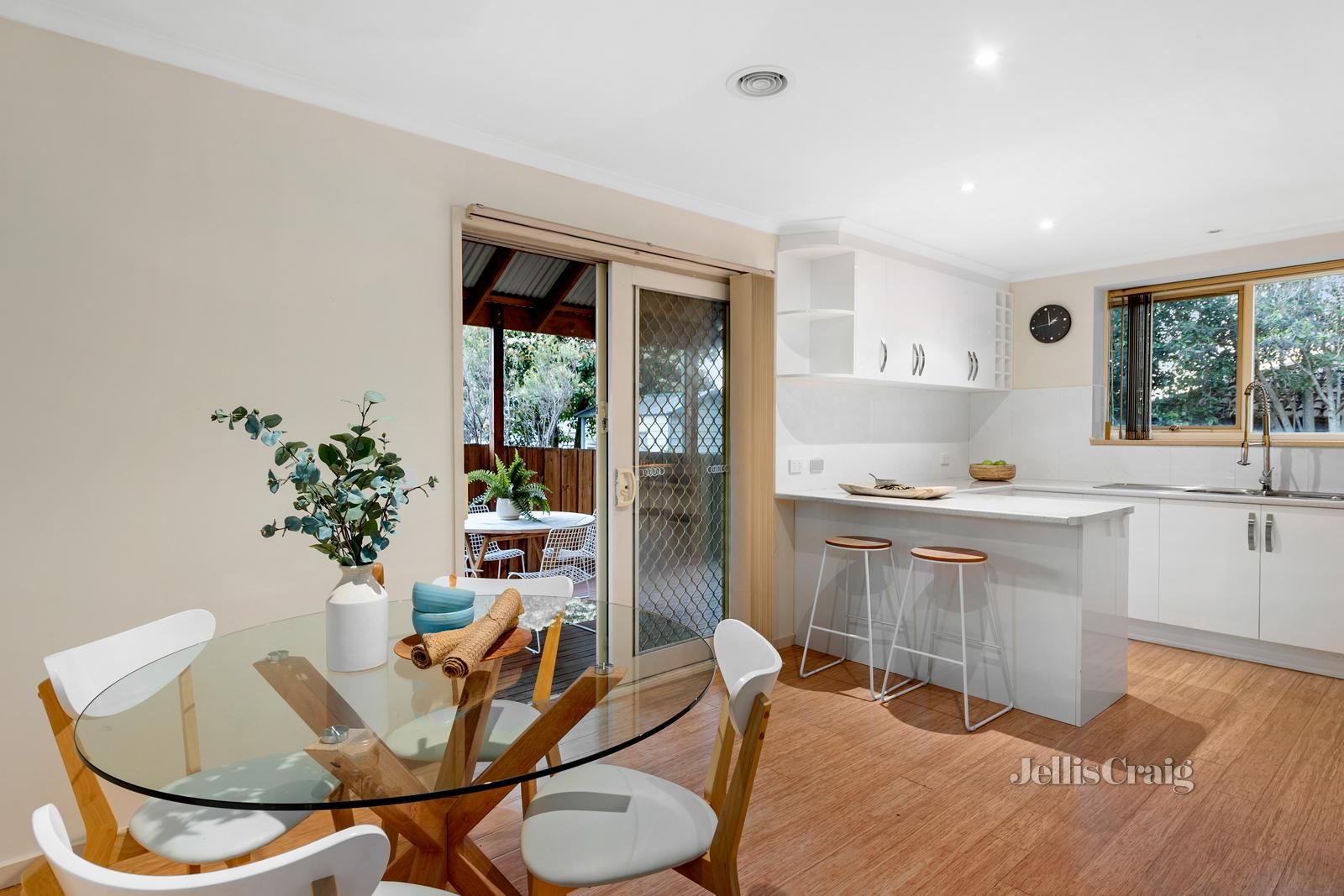 2/22 William Street, Greensborough VIC 3088, Image 2