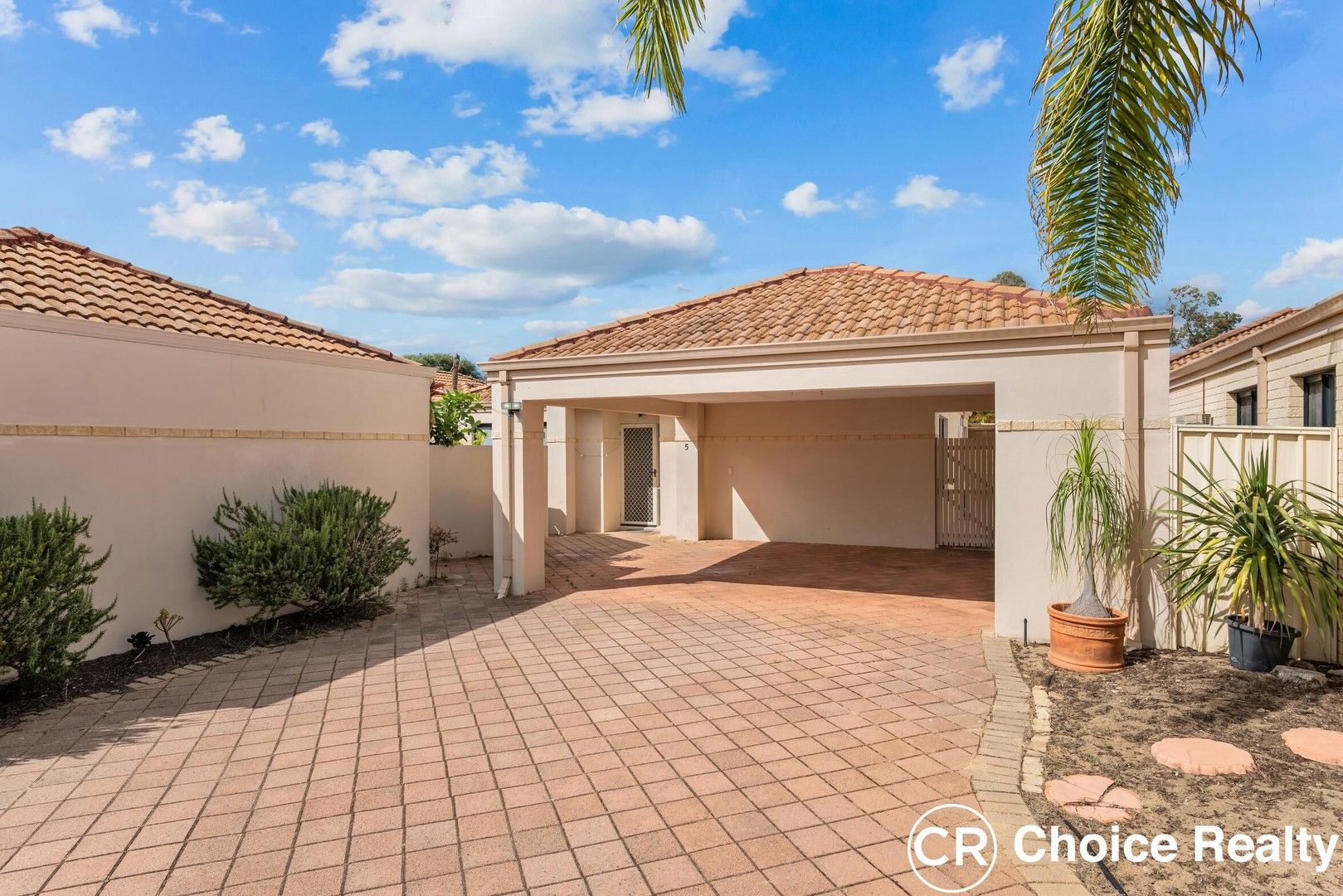 3 bedrooms Villa in 5/19 Holton Way CANNINGTON WA, 6107