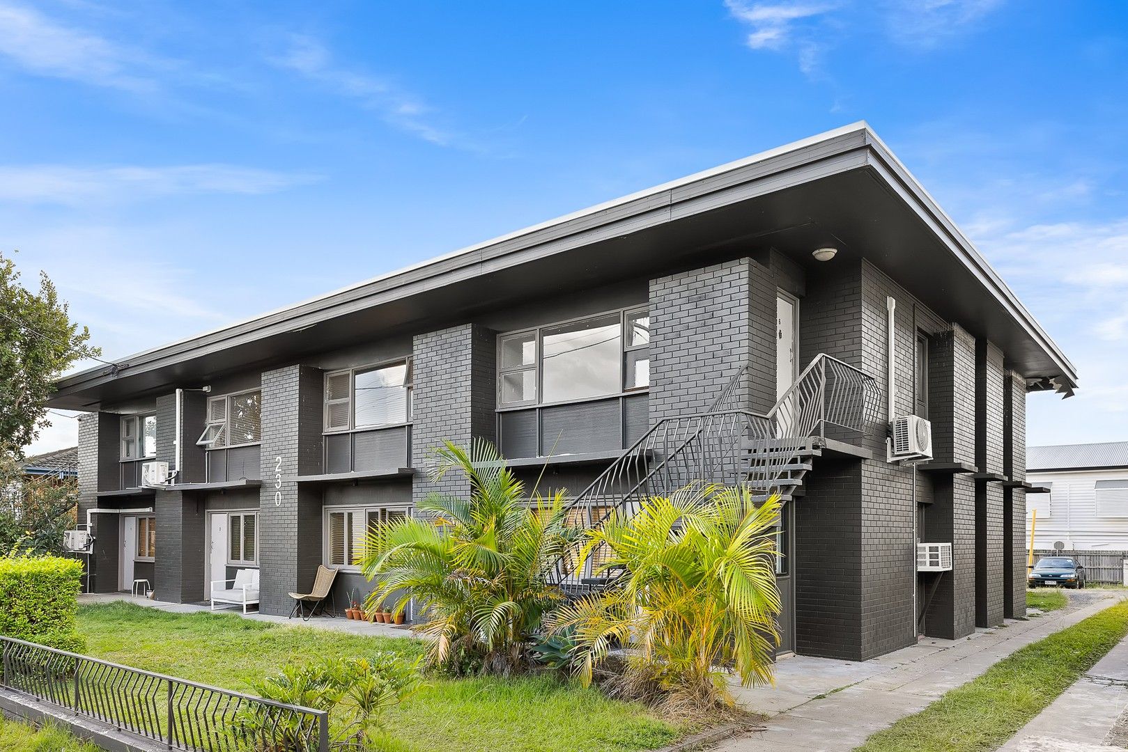 2 bedrooms Apartment / Unit / Flat in 6/230 Cavendish Rd COORPAROO QLD, 4151