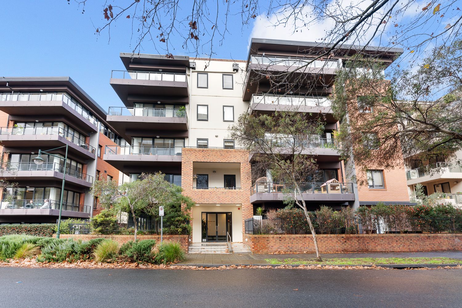 1 bedrooms Apartment / Unit / Flat in 10/10 Elaine Court RICHMOND VIC, 3121