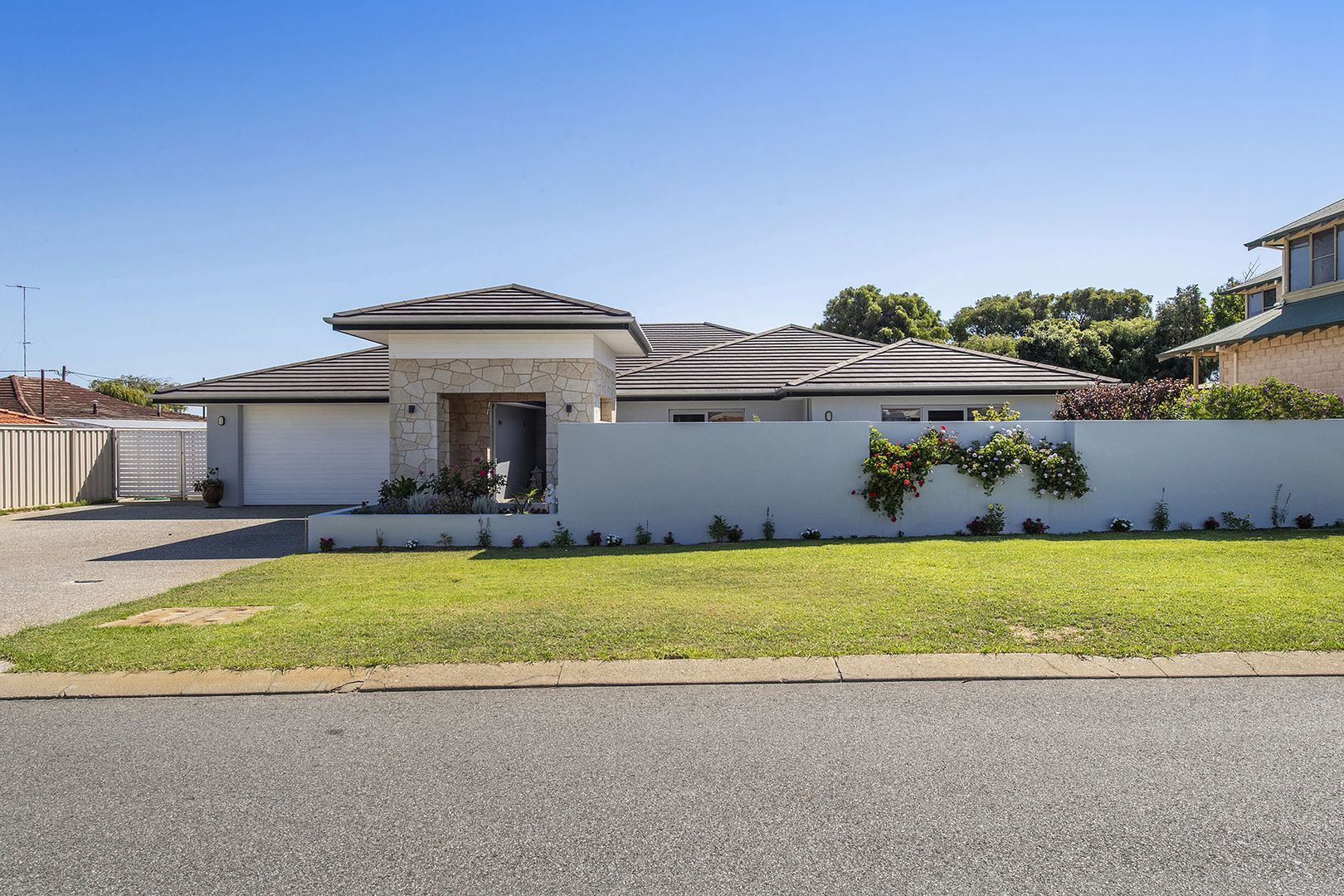 121 Gloucester Crescent, Shoalwater WA 6169, Image 1