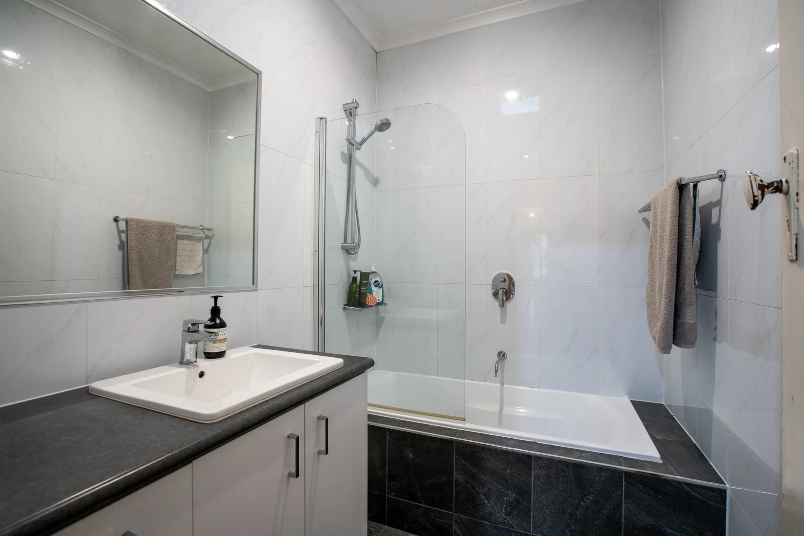 Additional image 8 of 335 Charles Street, South Albury NSW 2640