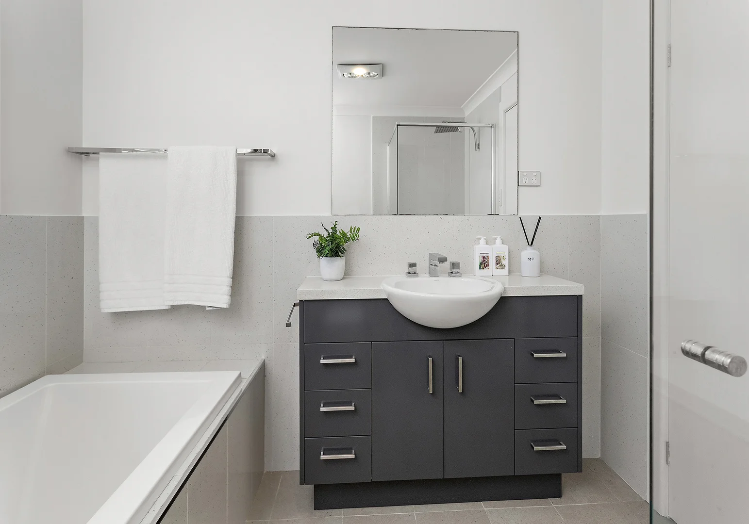 Additional image 13 of 27 Russell Street, Balgownie NSW 2519