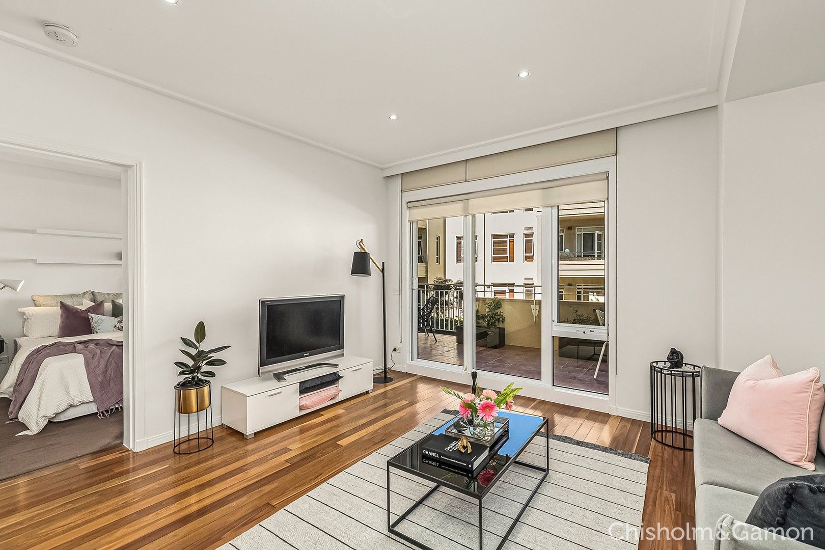 17/8 Graham Street, Port Melbourne VIC 3207, Image 0