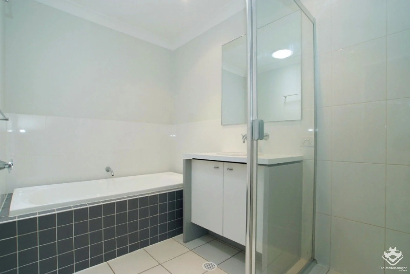 Additional image 6 of ID:21173815/16 Surbiton Court, Carindale QLD 4152