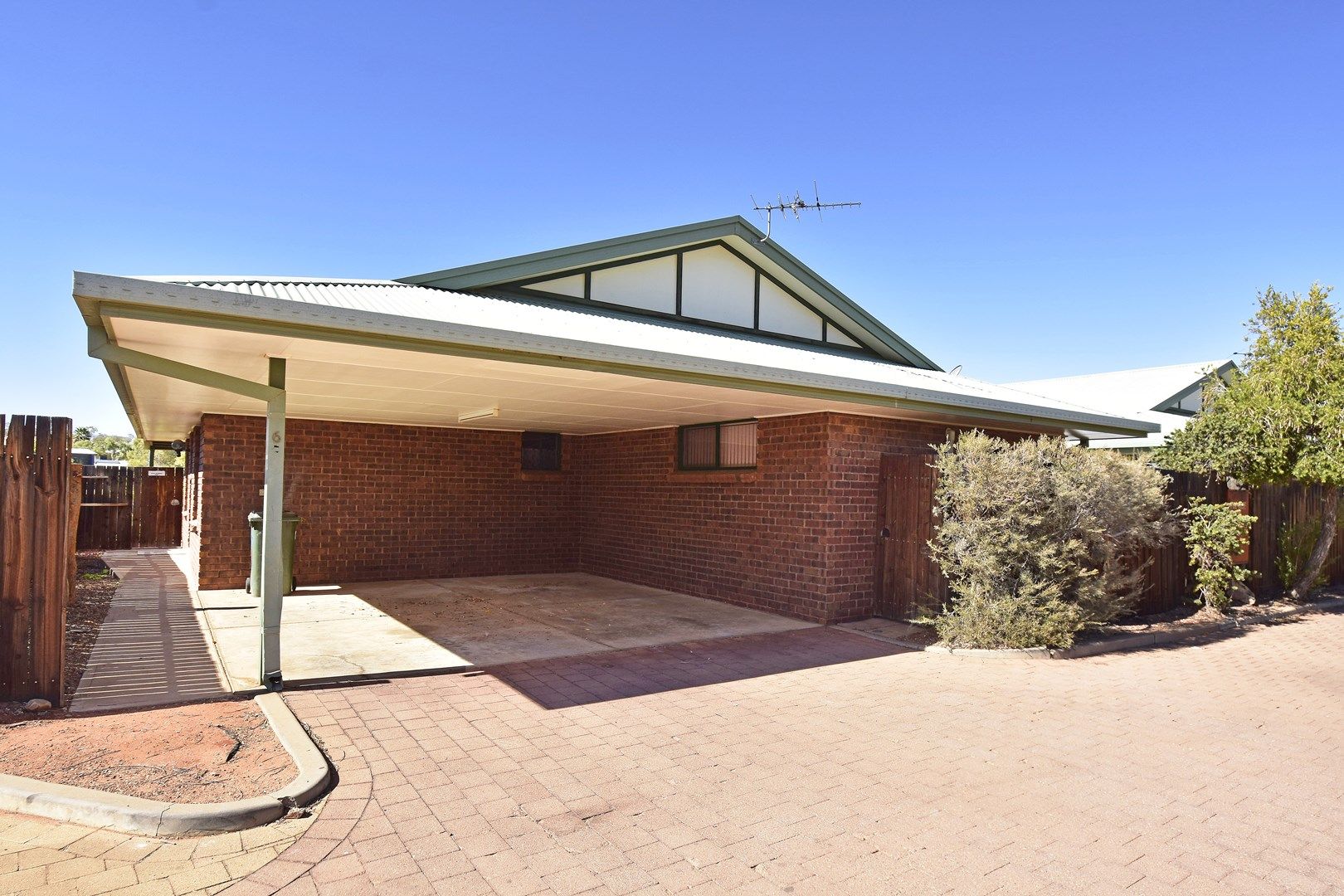 6/6 Caterpillar Court, Desert Springs NT 0870, Image 0