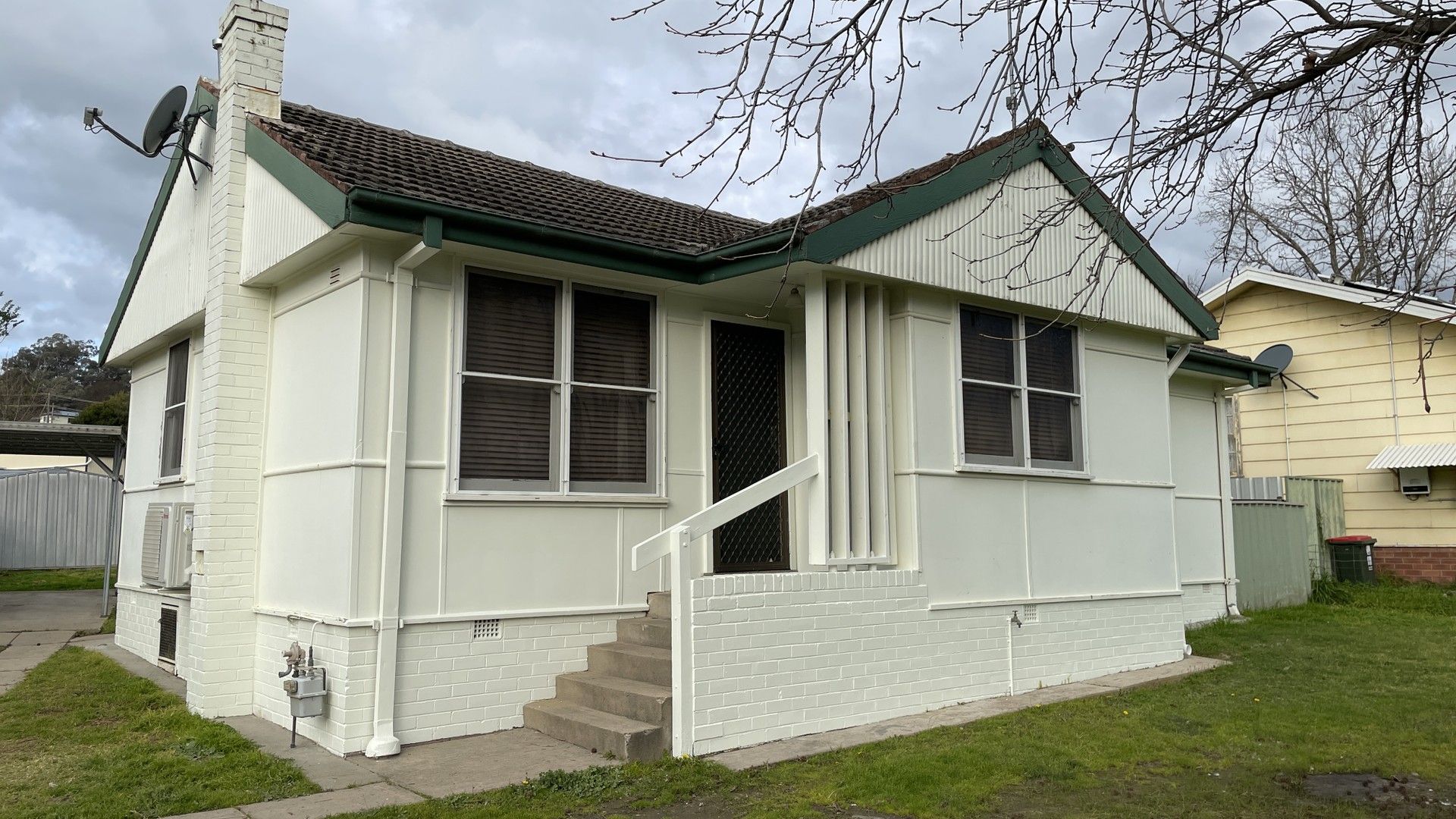 10 Boundary Street, Tumut NSW 2720 House For Rent 300 Domain