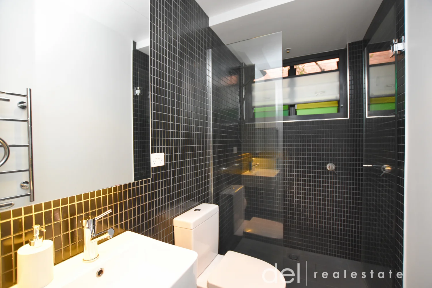 Additional image 11 of 1/17 Ellesmere Road, Windsor VIC 3181