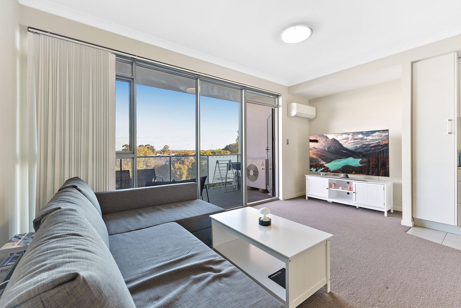 209/21 Malata Crescent, Success WA 6164, Image 1